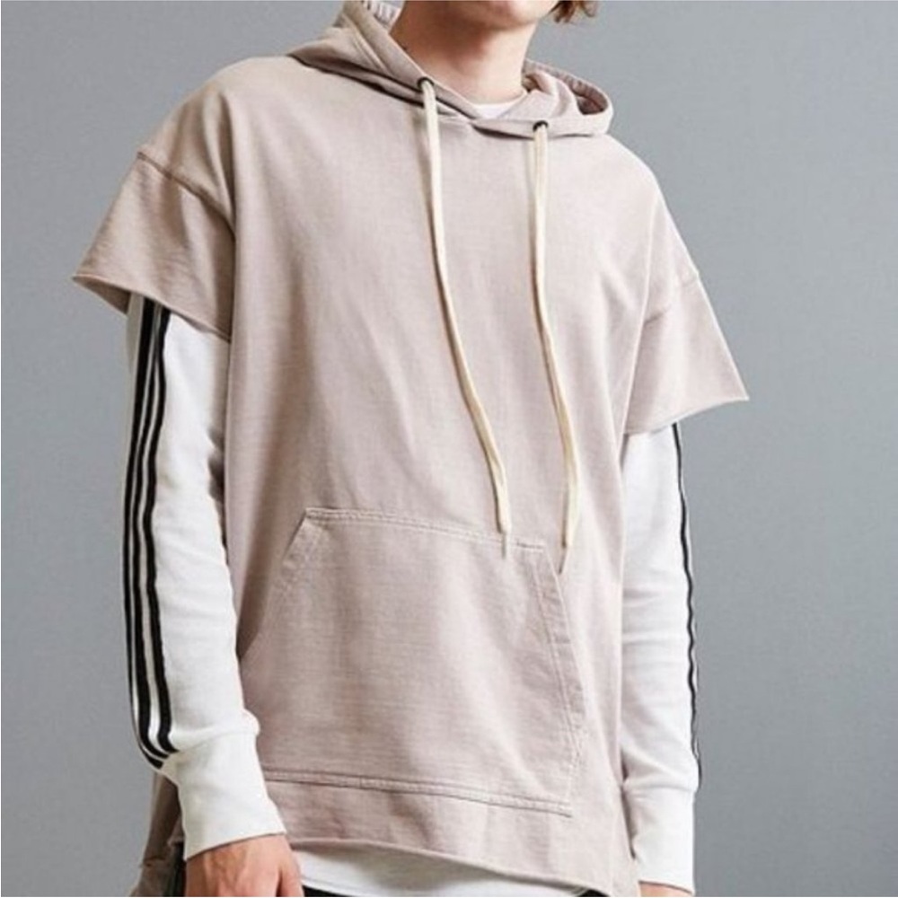Urban Outfitters Short Sleeve Mauve Raw Hem Hoodie